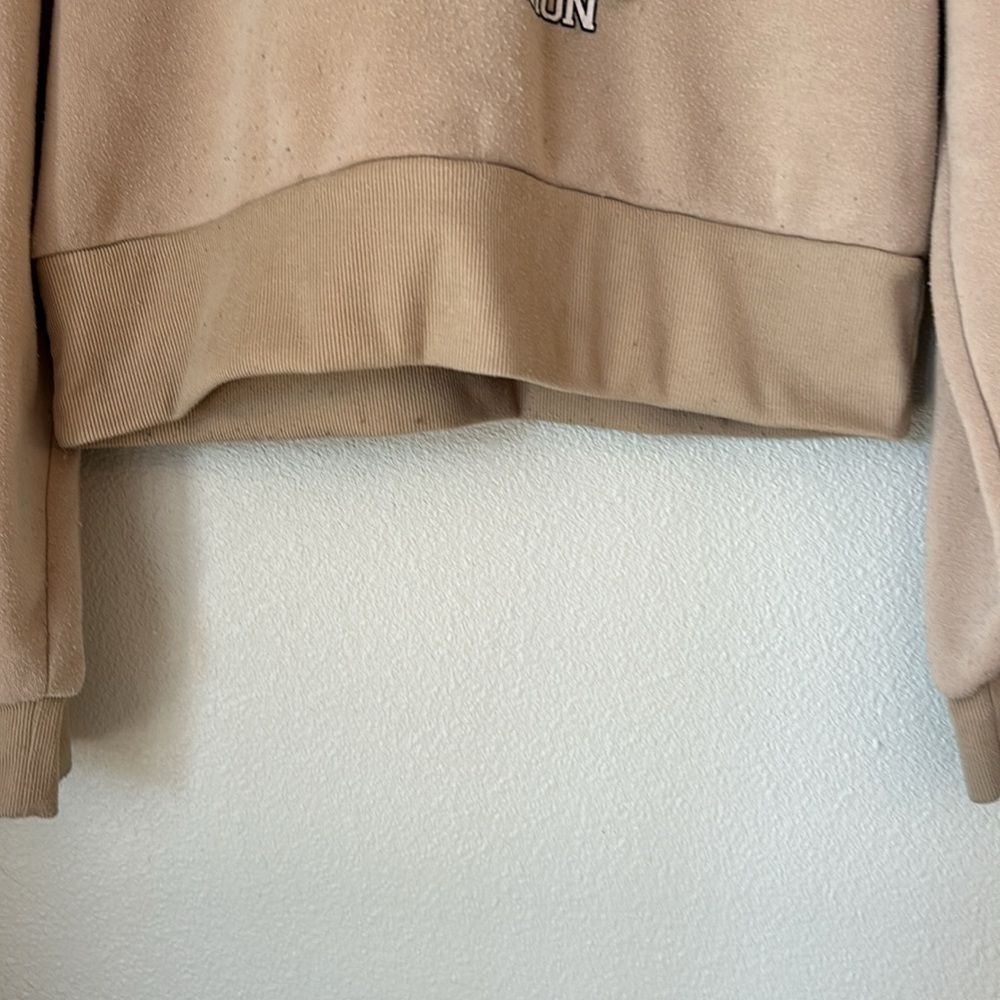 Justify Tan Graphic Cropped Hoodie Kids Size Small - Picture 7 of 10